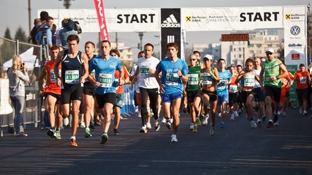 Alergători din peste 35 de țări, la Maratonul București