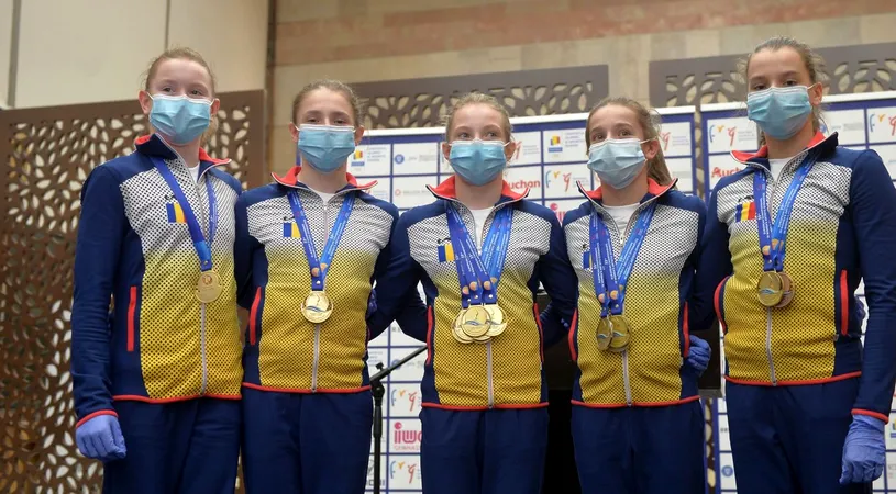Gimnastele Ana Bărbosu şi Iulia Trestianu, oprite de poliție și felicitate cu flori pentru medaliile de aur cucerite la Campionatele Europene | VIDEO