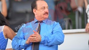 Nicolae Cristescu anunță vânzarea Rapidului: "Joi vom semna actele"
