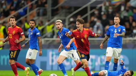 Fotbalist român, lângă Gavi, Moukoko sau Emre Demir! „A fost în probe la Liverpool și Barcelona”
