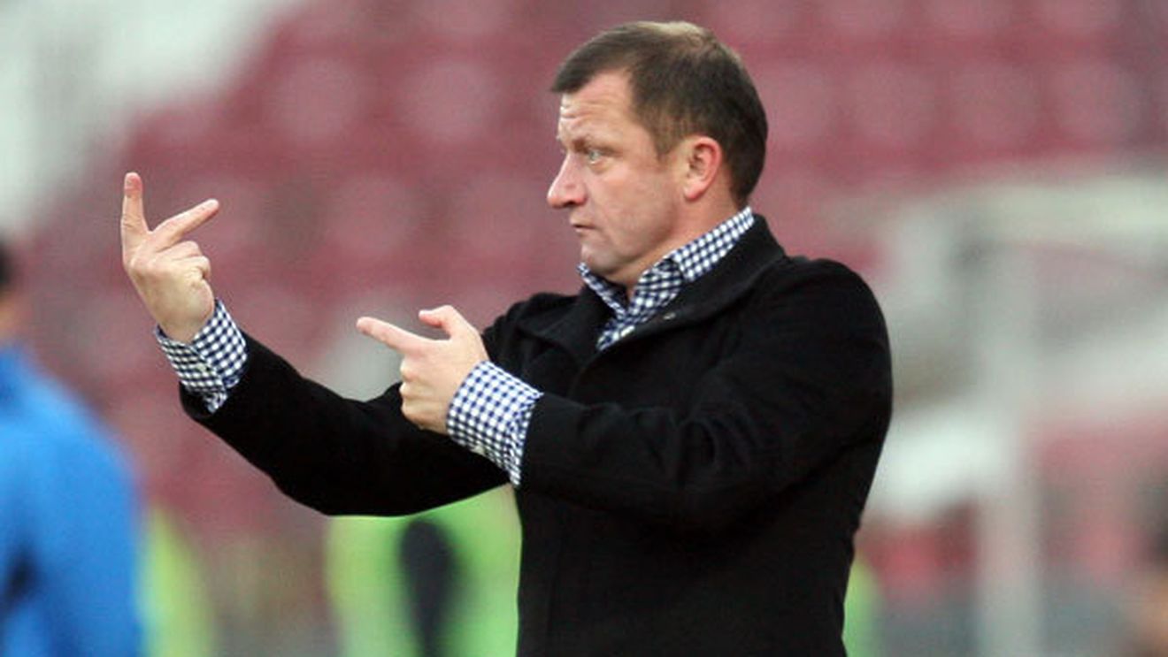 Dorinel le-a promis că-i iartă: "Nu sunt tiran, le dau liber!"** Nu s-a ținut de cuvânt și și-a chemat jucătorii la antrenamente în ziua de PAȘTE