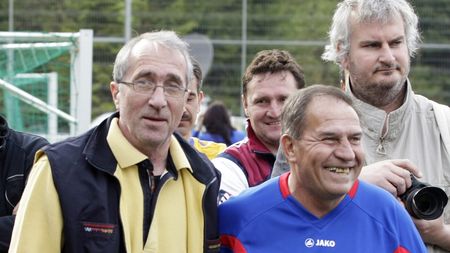 Cum a fost scos Valentin Ceauşescu din puşcărie, în cel mai mare secret. Operațiune ca în filme pentru creatorul Stelei 1986: „Dacie break, vişinie, cu geamuri fumurii"