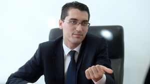 Burleanu: "Mircea Sandu urmărește să fie din nou președinte, e în spatele AJF Giurgiu"