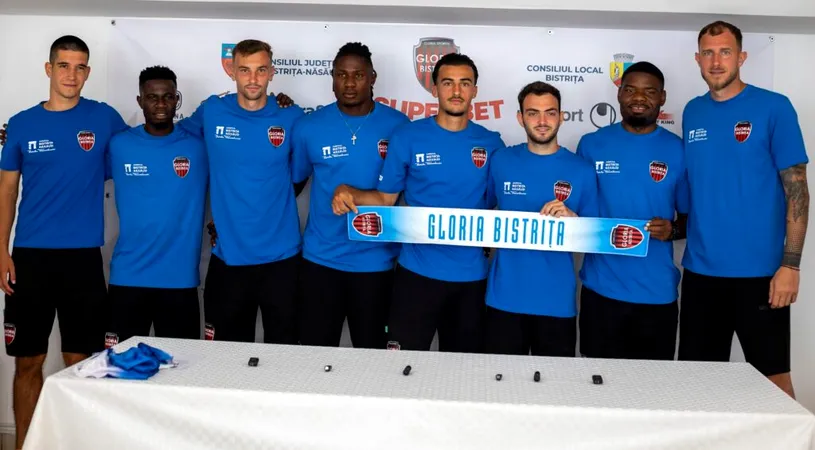 CS Gloria Bistrița și-a prezentat cele opt achiziții pentru Liga 2! Cristian Pustai e mulțumit de noutăți: ”Lotul e complet, suntem pregătiți pentru campionat”