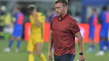 Mihai Pintilii a petrecut cu doi jucători de la FCSB în ziua în care FRF l-a suspendat! Cum a fost surprins | FOTO