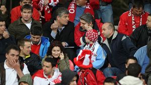 Fanii lui Dinamo:** "Ando, nu veni!"