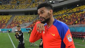 Rămâne Malcom Edjouma la FCSB? Gigi Becali e tranșant în privința mijlocașului adus cu mare fast de la Botoșani: „Asta e regula de bază! Mai ales la mijloc, vai de capul tău!”