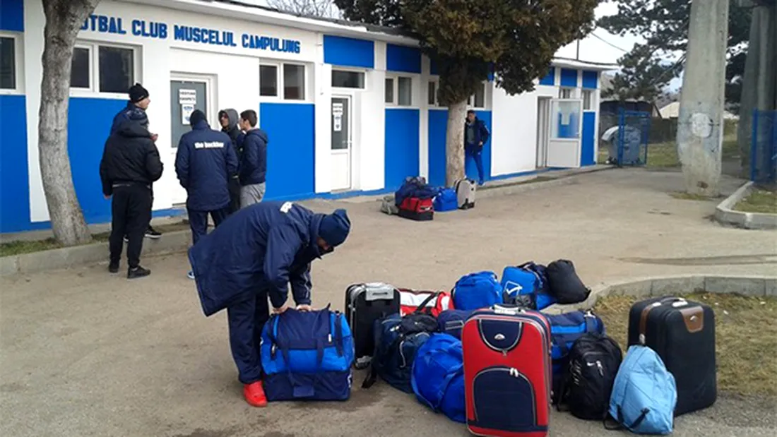 Muscelul Câmpulung a plecat în cantonament la Sinaia.** Ovidiu Tică are 18 jucători în lot