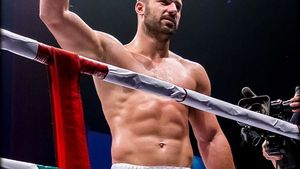 Andrei Stoica, mesaj clar înaintea luptei pentru titlul mondial! Cu ce adversar se aseamănă Roman Kryklia: „E exploziv, are alonjă!” | EXCLUSIV