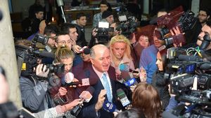 Încă o amânare în "Dosarul transferurilor!"** Judecătorii au respins propunerea procurorilor DNA: inculpații pot părăsi țara