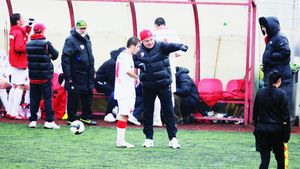 Nu mai au bani de transferuri!** Cum ar putea arăta 2011 pentru Dinamo