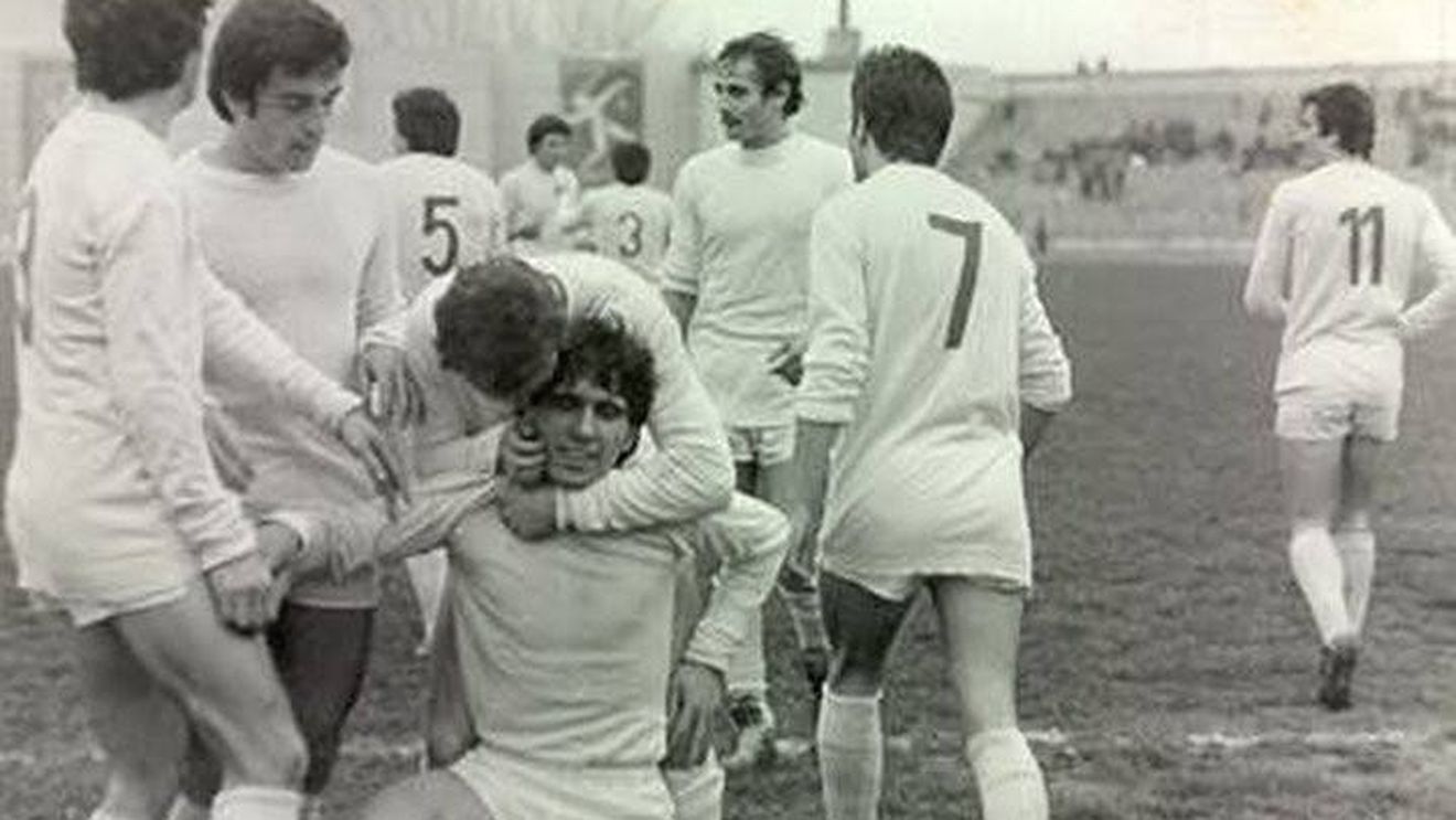 Un fost ecuson FIFA își amintește că a împărțit vestiarul cu Gheorghe Hagi în tinerețe! „Când Gică juca, era spectacol"