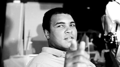 Muhammad Ali, file de poveste. Viața de film a sportivului care a inspirat milioane de oameni: cine a fost cu adevărat pugilistul care a uimit lumea