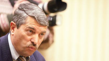 "Din retur, delegările vor fi făcute pe mail!"** Cum ți se pare ideea?