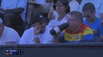 Lanț de aur cum nu s-a mai văzut în tribune la Australian Open. Camerele TV au insistat asupra unui spectator român la meciul Soranei Cîrstea. FOTO