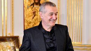 Președintele marii rivale din Superliga îi ține pumnii lui Gigi Becali la FCSB - Manchester United: „Sper să dea Bîrligea două goluri!”