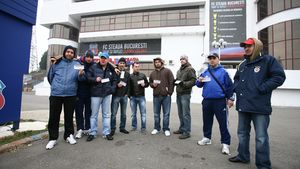 Fanii Stelei merg la Napoli! "Nu ne ducem la bătaie!"
