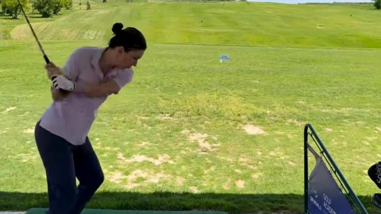 Simona Halep trăiește viața de lux a oamenilor bogați. S-a ținut de cuvânt și a luat-o pe calea golfului