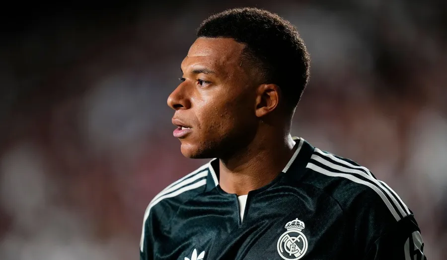 kylian-mbappe-descriere-lamine-yamal