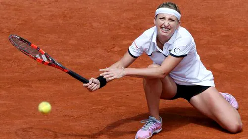 Scurta, armă albă pe terenul de tenis. Lovitura care îi este recomandată Simonei Halep face victime, la propriu. Timea Bacsinszky a avut ghinion la antrenament și ar putea rata sezonul pe zgură. Un star din ATP a suferit și mai mult, în trecut