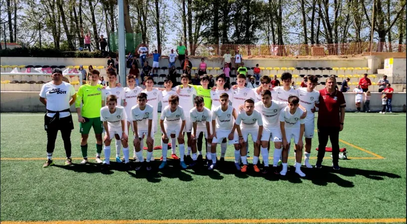 Rapid București a făcut senzație cu juniorii la unul dintre cele mai tari turnee din lume! Puștii de la U15, eliminați la loviturile de departajare în semifinalele competiției de la Barcelona! Au jucat împotriva celor de la Olympique Marseille