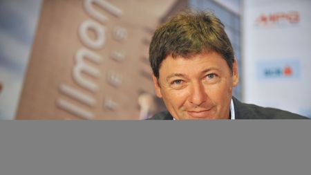 SPECIAL | Marius Comănescu povestește cum a ajuns în prima linie a tenisului românesc: "Ilie e de vină!" De la racheta făcută cu bomfaierul, la clipa când a primit, pentru câteva ore, racheta lui Năstase cu poză pe cadru. "Dacă juca un meci greu, Florin Segărceanu zicea...". Rolul lui Hagi 