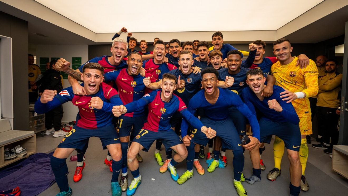 Imaginile bucuriei din vestiarul catalan, după Real Madrid - FC Barcelona 0-4. Cum au sărbătorit fotbaliștii lui Hansi Flick succesul de pe Santiago Bernabeu