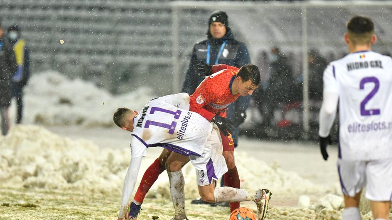 Terenurile înghețate din Liga 1 pot face victime: „Să spună ce vor...Să omorâți jucătorii? Nu aș fi pus niciun meci în ianuarie, chiar dacă mă împușcau”