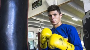 Trei șanse de medalii la Europenele U22 de box de la Brăila. Robert Jitaru, Daniel Costea și Andrei Arădoaie s-au calificat în sferturile de finală