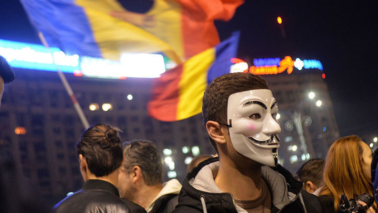 Dezvăluiri despre protestele din București: "Am aflat din surse sigure că sunt plătiți". Atenție! Cine s-a infiltrat în mulțime
