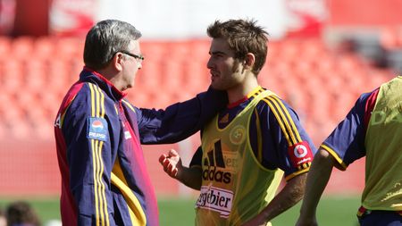 "Tricoul naționalei înseamnă obligația de a uita** de cluburi"