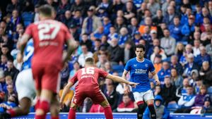 Michael Beale, mulțumit de cum a evoluat Ianis Hagi în Rangers - Aberdeen 1-0. A transmis un mesaj important despre viitorul mijlocașului