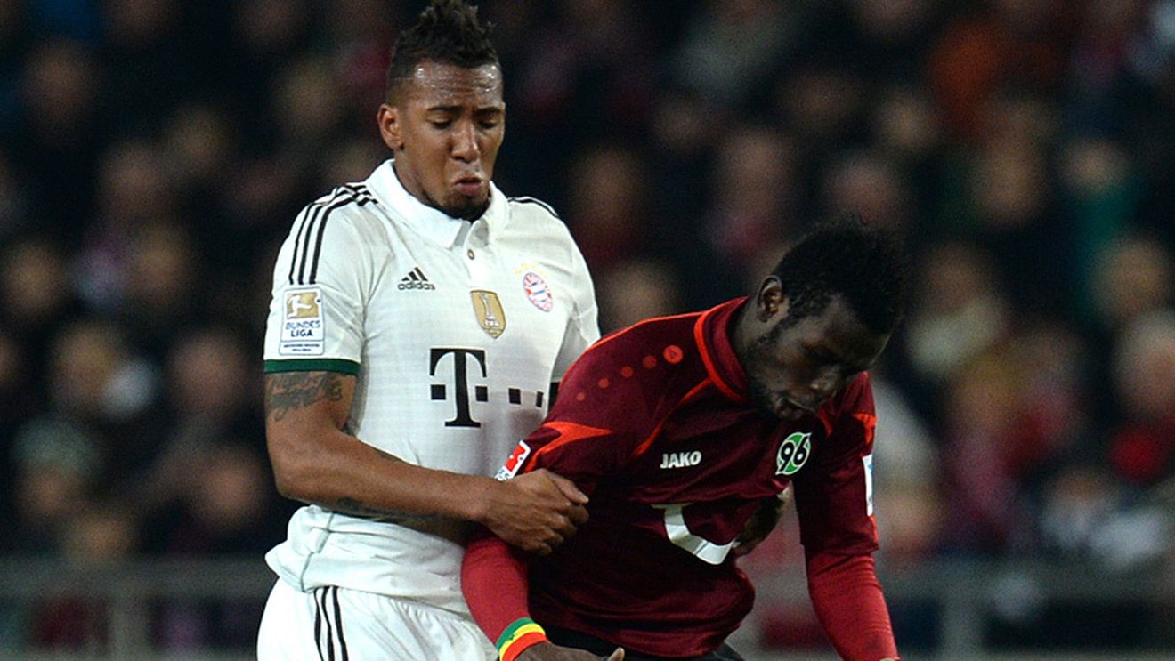 Diouf ratează finalul sezonului în Germania, din cauza unei operații la umăr