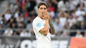 Moment stânjenitor în direct! Ce s-a văzut la Voyo, din vestiarul FCSB, când fotbaliștii campioanei României au fost filmați fără să știe