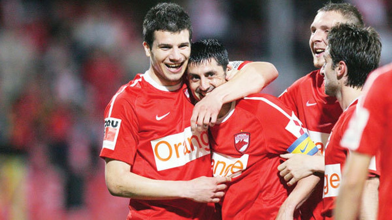 "Ciobotariu are principalul merit pentru că Dinamo e pe primul loc!"** Cea mai mare dezamăgire a lui Dănciulescu în acest an