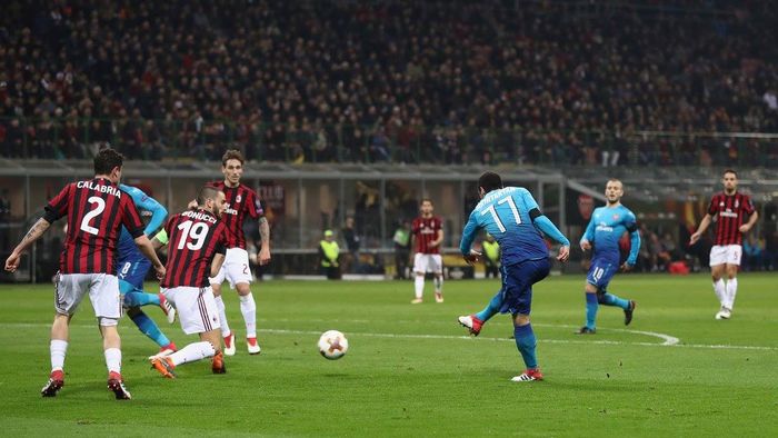 Europa League | Arsenal câștigă derby-ul cu Milan, Dortmund pierde acasă cu Salzburg, iar Lazio remizează pe Olimpico cu Dynamo Kiev!