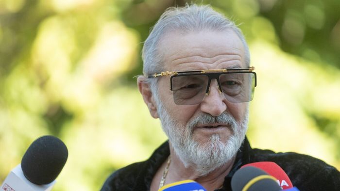 Gigi Becali, reacție ironică, după ce CFR Cluj i-a propus un jucător la FCSB: „Cât cere? 4 milioane și jumătate?”