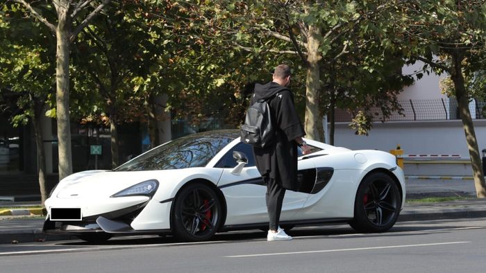 Românul care a făcut credit pentru a-și cumpăra un bolid McLaren, afectat apoi de rate: „A fost greoi”