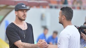 De ce n-a făcut Alibec parte din lotul pentru meciul cu Craiova? Dică: "A simțit dureri după meciul cu Plzen!" Becali l-a contrazis imediat și a dezvăluit motivul real 