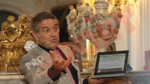 Gigi a făcut rost de iarbă!** "Marfa vine în 2-3 zile! Sunt Becali SALVATORUL, ce-i mare lucru... oamenii merg pe Lună!" Cum s-a inspirat de la Discovery :)