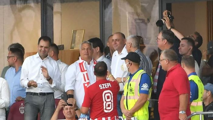Echipa lui Viktor Orban din România acuză o conspirație a bogaților din Europa! Ce s-a întâmplat la pauza meciului și ce rol are UEFA în toată această „caracatiță”