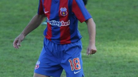 Își ia zborul** la Vaslui?