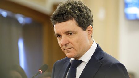 Reacția lui Nicușor Dan după moartea lui Emeric Ienei. Președintele deplânge dispariția legendarului antrenor: „Noblețe sufletească”