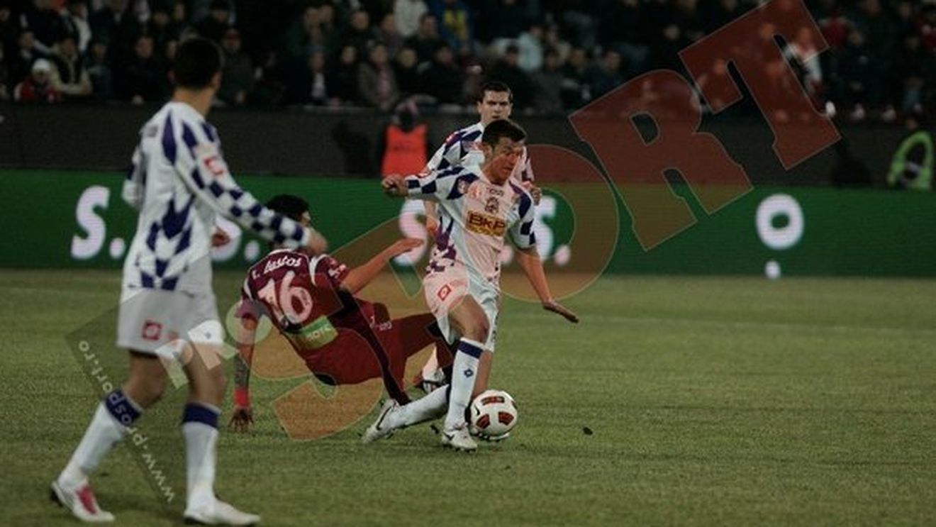 Poli, prima victorie la Cluj în era Iancu!** Uhrin și jucătorii, băgați în ședintă: Ce le reproșează patronul