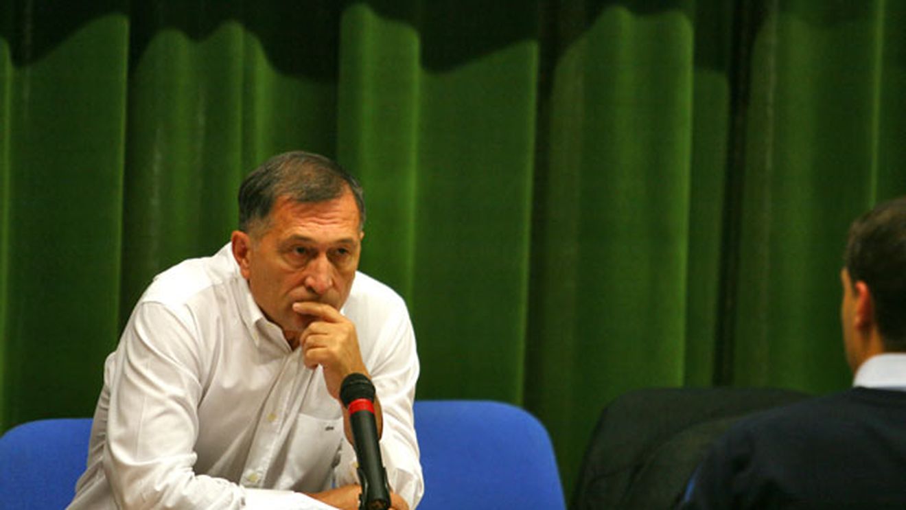Crăciunescu încinge speculațiile înainte de CFR-Dinamo!** Fostul șef al CCA este intrigat de delegarea lui Colțescu : "Mă tem de oamenii din jurul lui Deaconu"