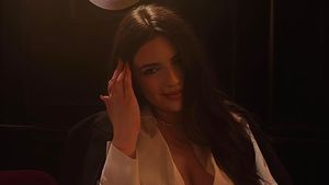 Ioana Stan, iubita lui Radu Drăgușin, băgată de englezi direct în topul inventat pentru Victoria Beckham! Au luat-o în primire pe frumoasa româncă: „Să le cunoaștem pe noile WAGS din Premier League”