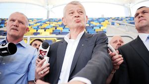 Oprescu, fericit că Bucureștiul va găzdui meciuri de la Euro 2020. Primarul promite noi facilități și arene moderne: "Lucrăm la noua sală polivalentă, la patinoar și la academia de tenis"