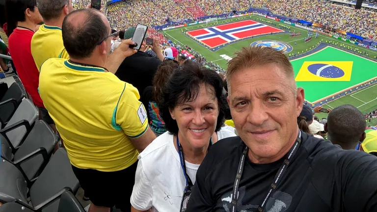 Patronul-jucător de la Sănătatea Cluj, în tribună la eliminarea Braziliei de la Mondial. Vedetele Norvegiei au auzit de ”Virușii Verzi”: ”S-au pregătit la noi”