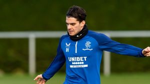 Surpriză de proporții la Glasgow Rangers după accidentarea lui Ianis Hagi! Scoțienii vor un alt internațional român în locul său