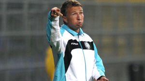 Petrescu: "La pauză, le-am cerut băieților să țină de scor"